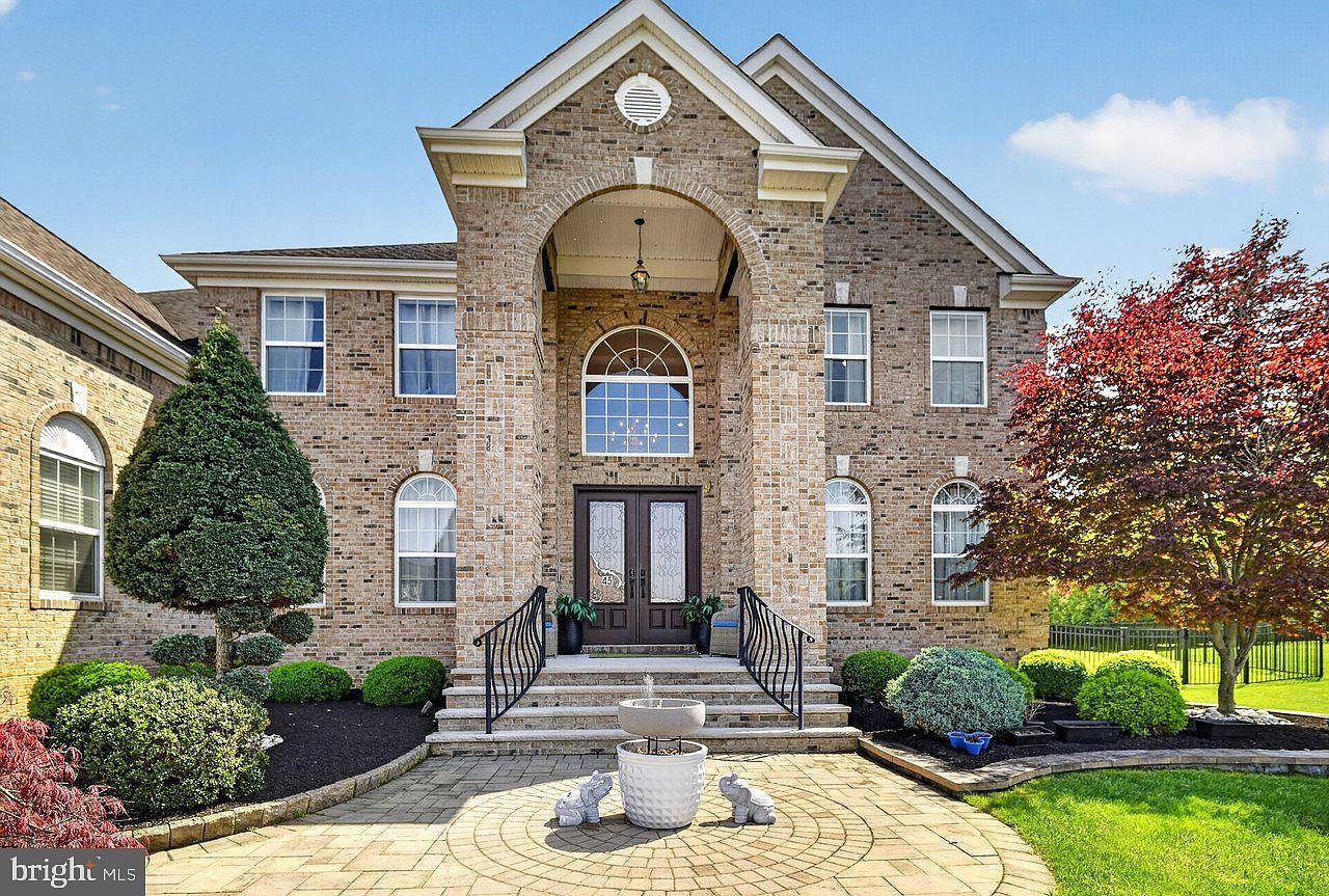45 Emerald Rd Robbinsville, NJ 08691 - Thumbnail 3
