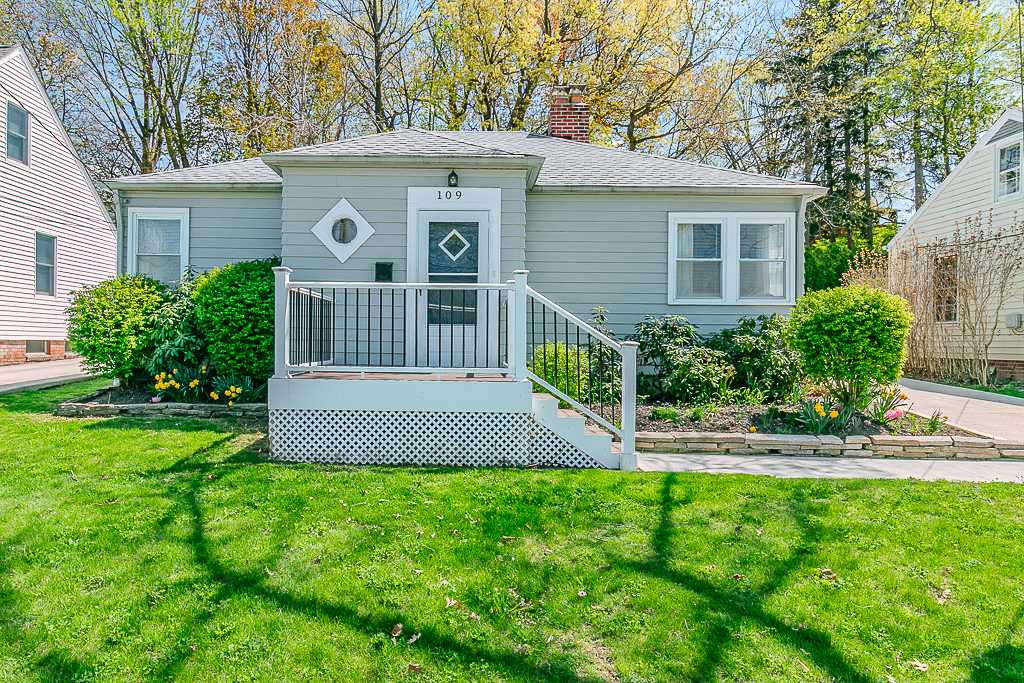 109 Arlington Circle, Wickliffe, OH, USA, 44092 - Thumbnail 2