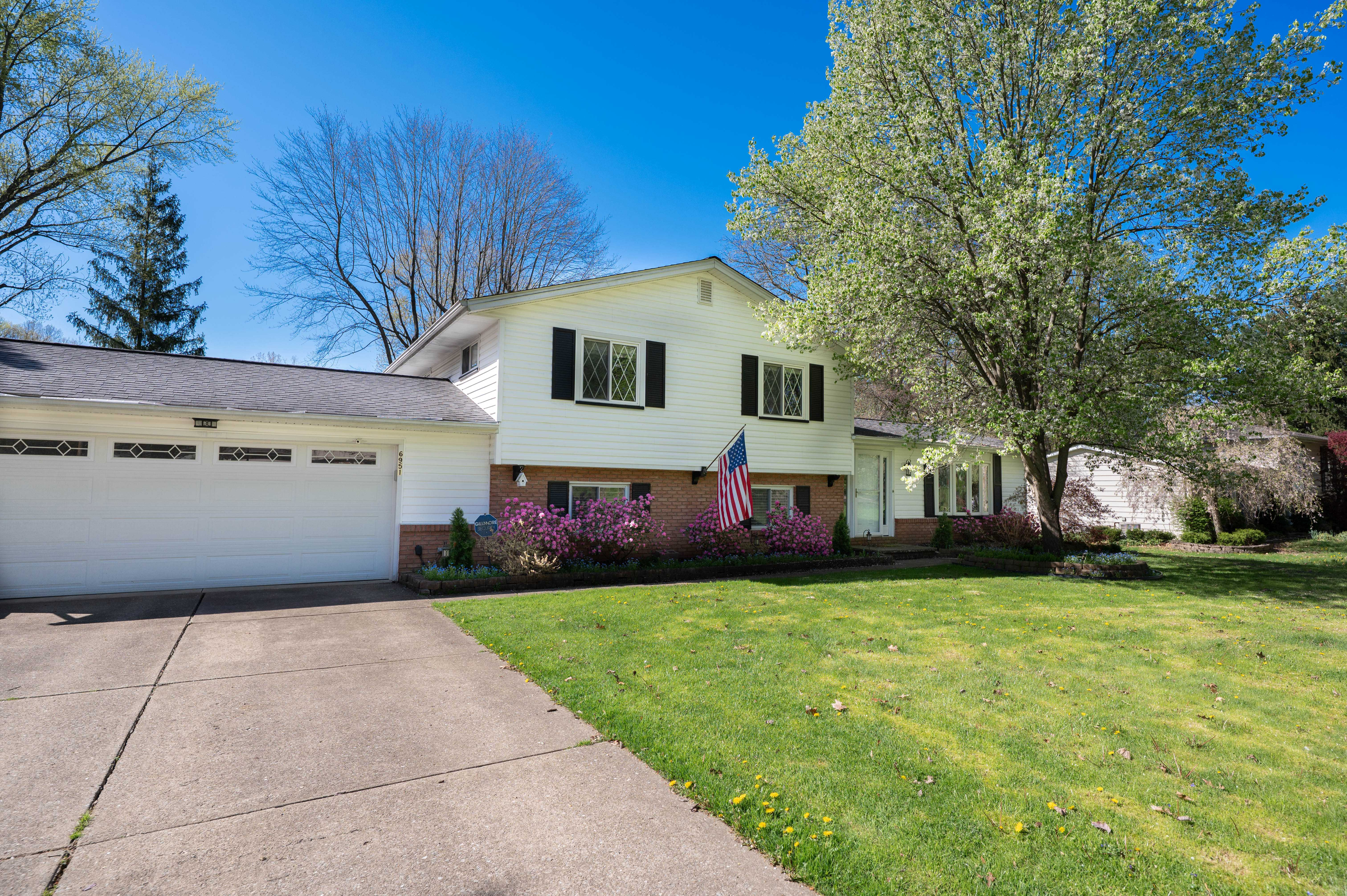 6951 Springledge Road, Northfield, OH, USA, 44067 - Thumbnail 3