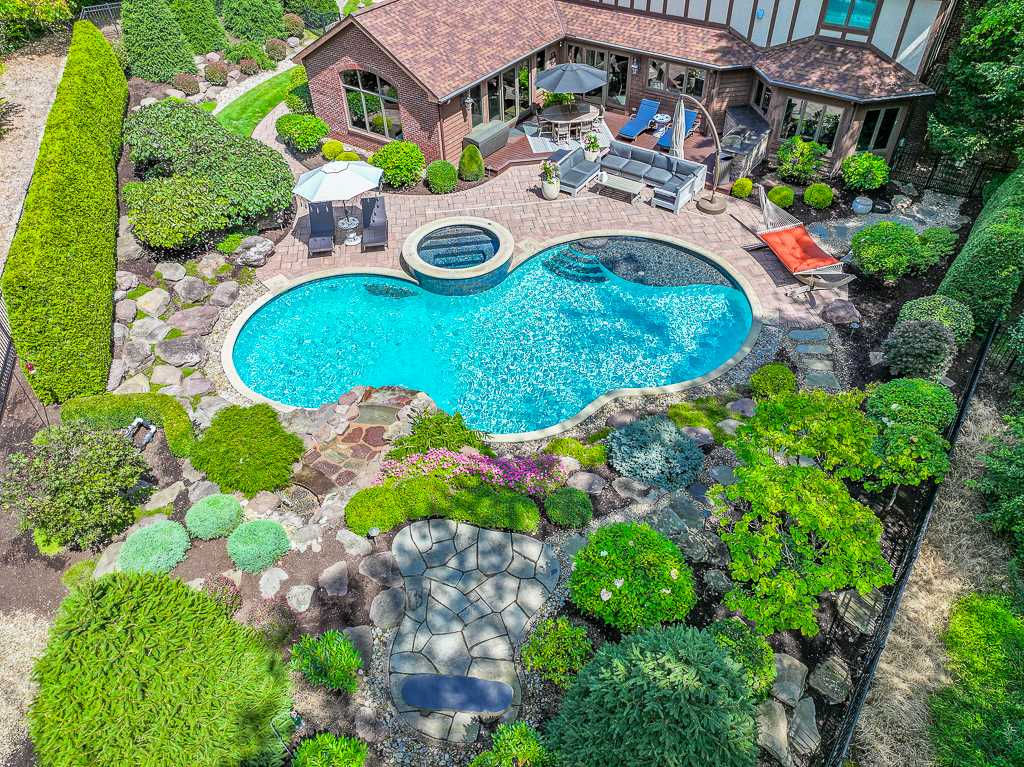 780 Village Cir, Gates Mills, OH, USA, 44040 - Thumbnail 2