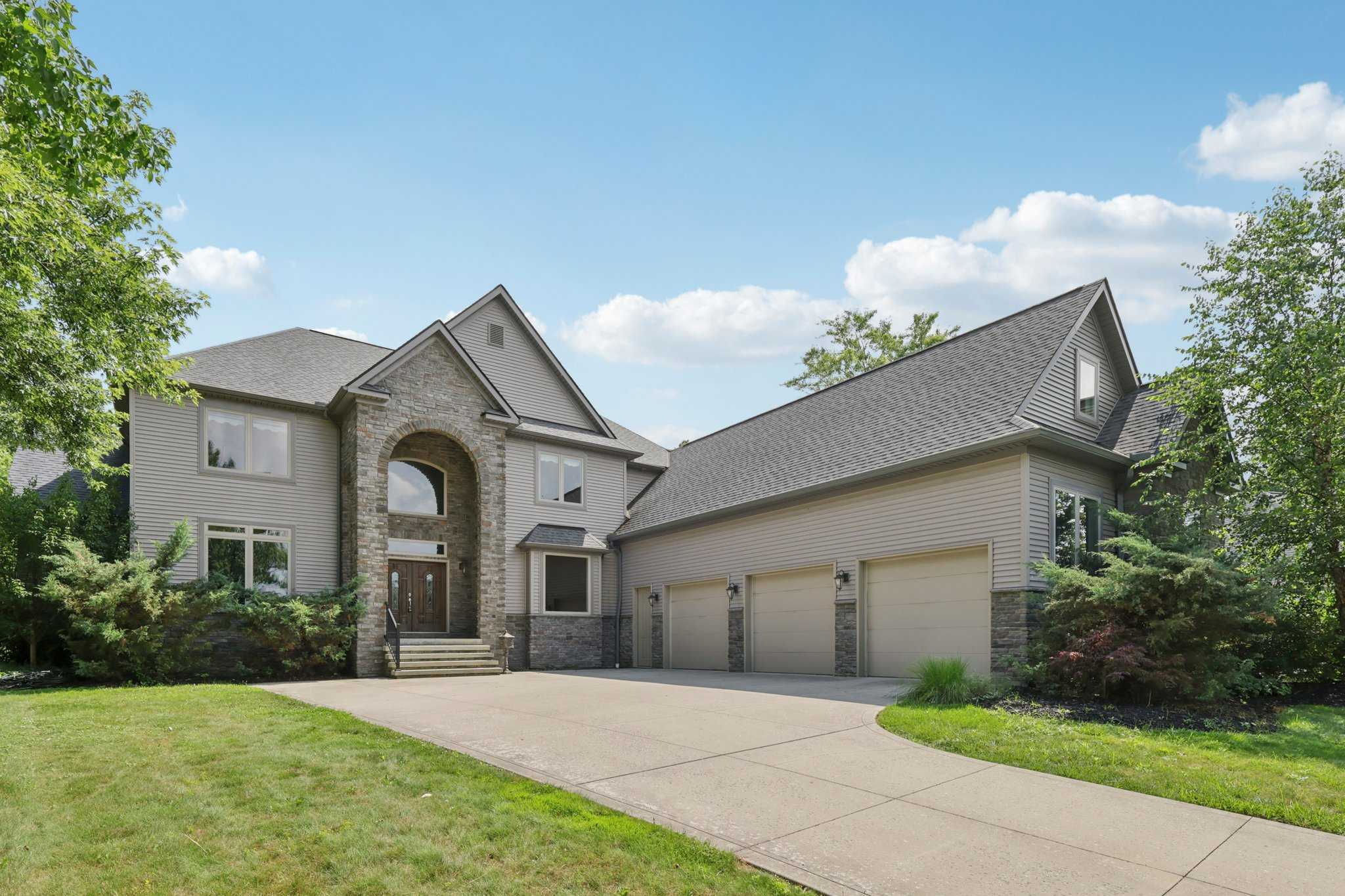 24360 Deptford Drive, Beachwood, OH, USA, 44122 - Thumbnail 3