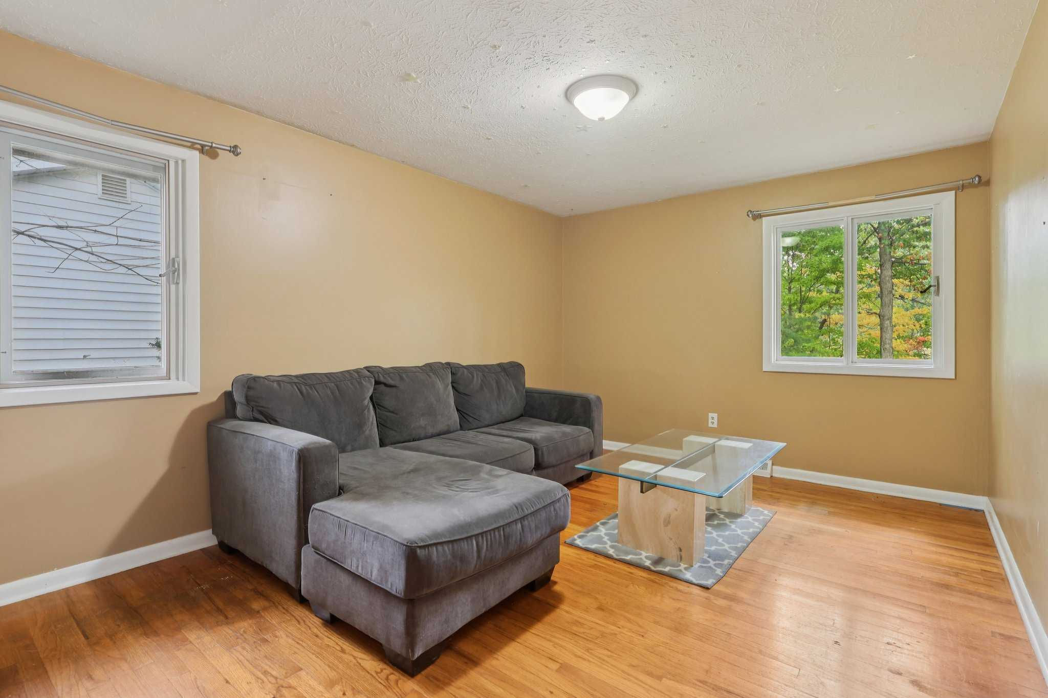 321 Royal Oak Blvd, Richmond Heights, OH, USA, 44143 - Thumbnail 3