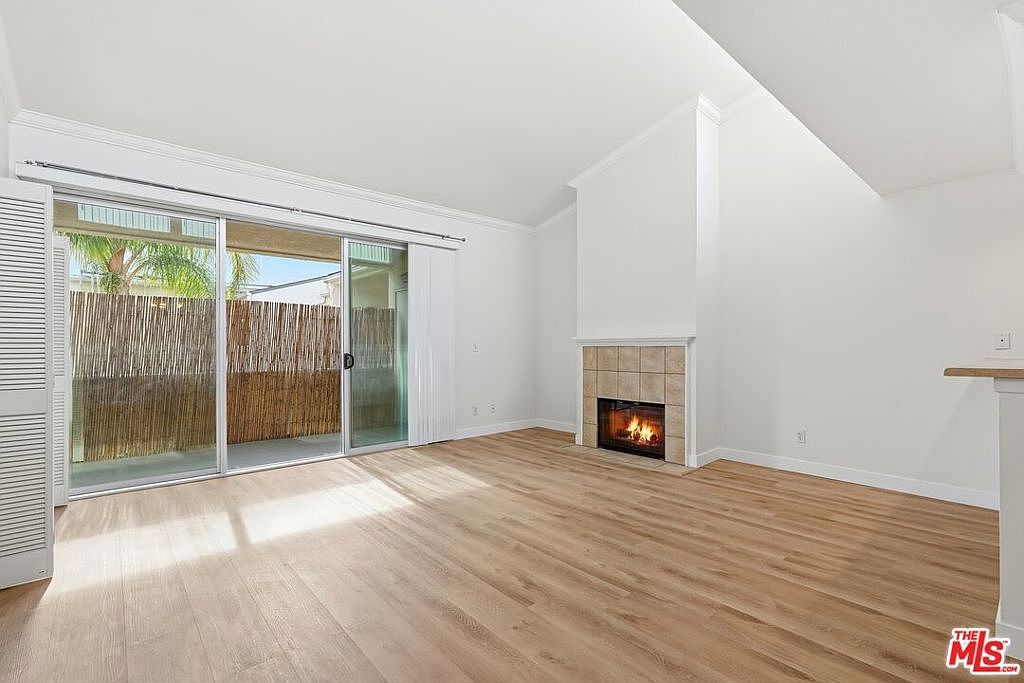 5325 Newcastle Ave UNIT 342 Encino, CA 91316 - Thumbnail 3