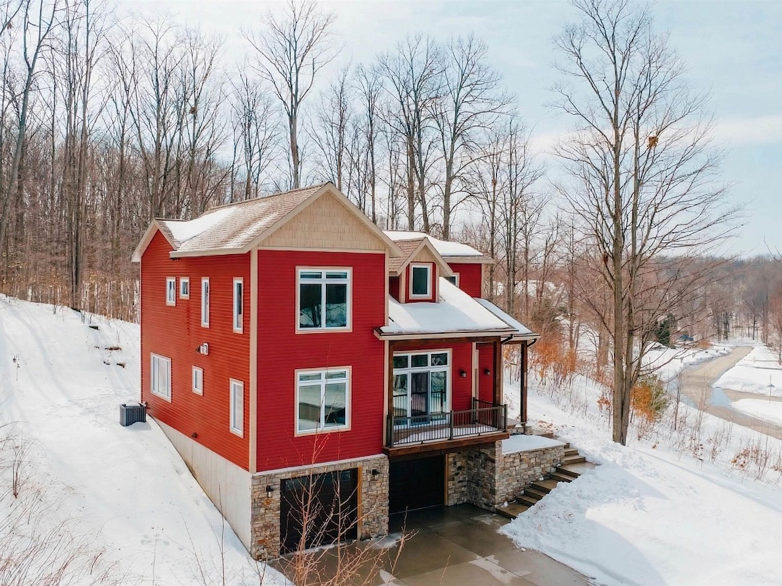 642 Napolean Way Traverse City, MI 49696 - Thumbnail 3