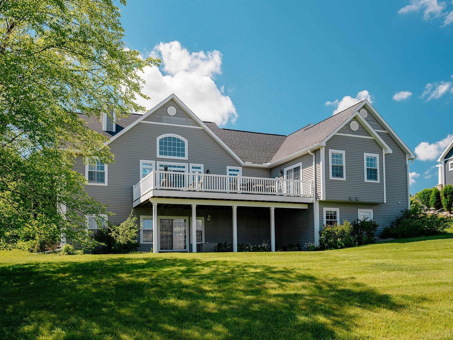 2542 W Crown Dr #3 Traverse City, MI 49685 - Thumbnail 3