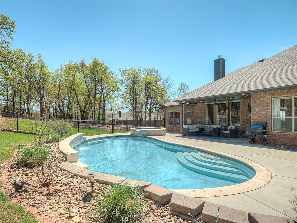 5736 Asheville Way Choctaw, OK 73020 - Thumbnail 3