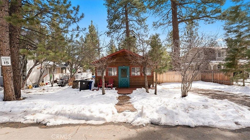 573 Spruce Ln Sugarloaf, CA 92386 - Thumbnail 3