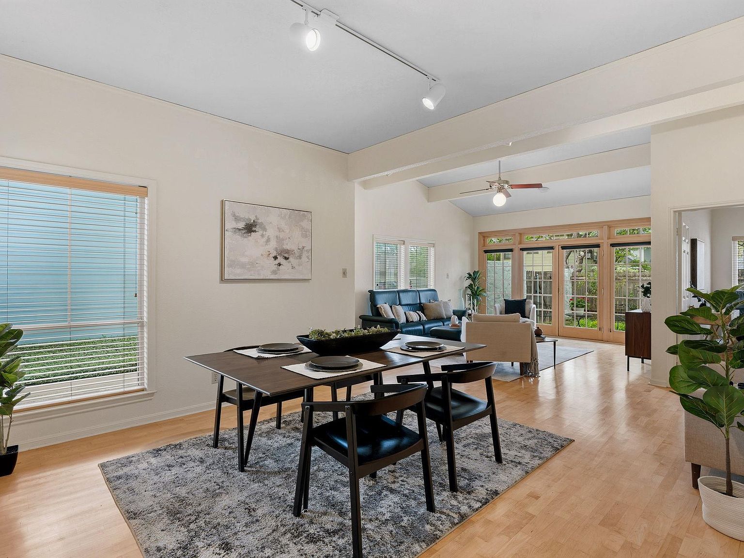 407 Towne Park Trl Austin, TX 78751 - Thumbnail 3