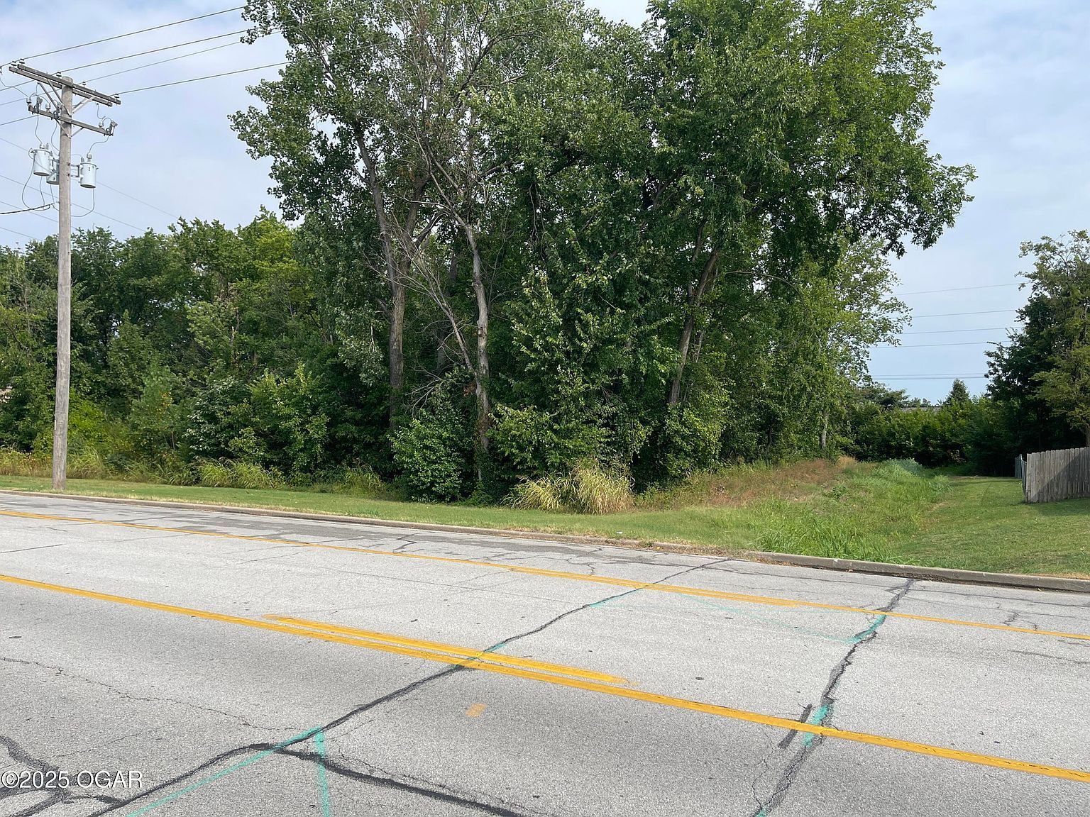 W 26th St Joplin, MO 64804 - Thumbnail 3