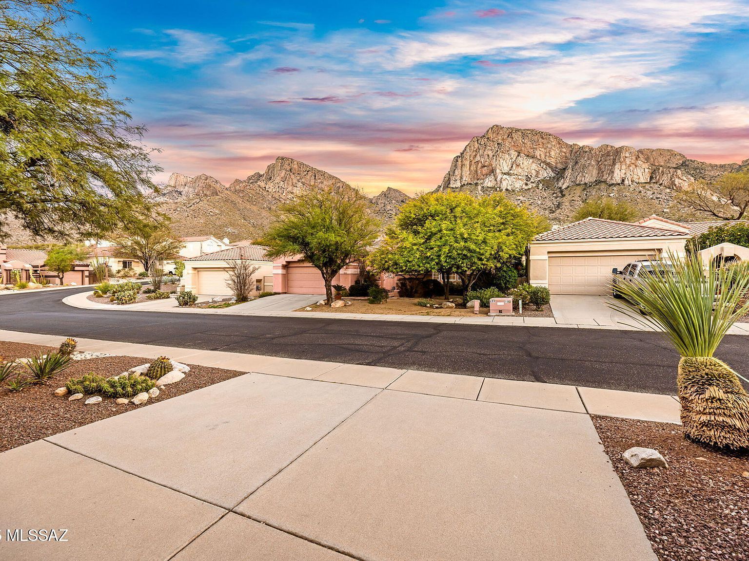 1529 E Ram Canyon Dr Oro Valley, AZ 85737 - Thumbnail 3