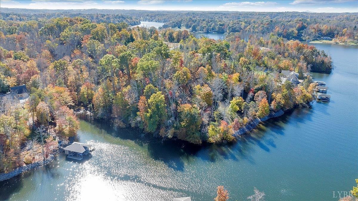 37 Waterside Channel Dr Goodview, VA 24095 - Thumbnail 3