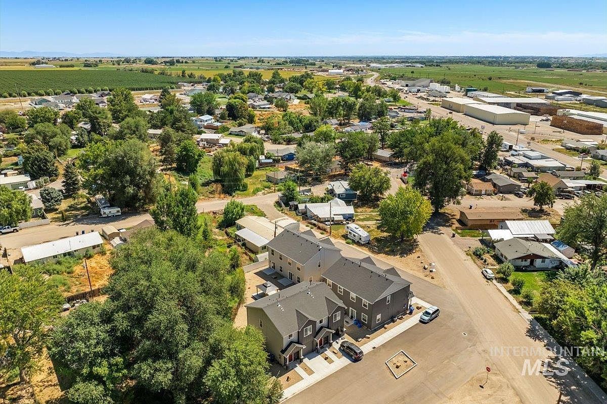 302-304 N 7th St Parma, ID 83660 - Thumbnail 3