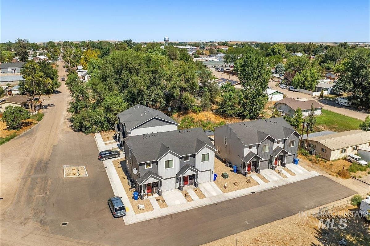 701 E Bates Ave Parma, ID 83660 - Thumbnail 3