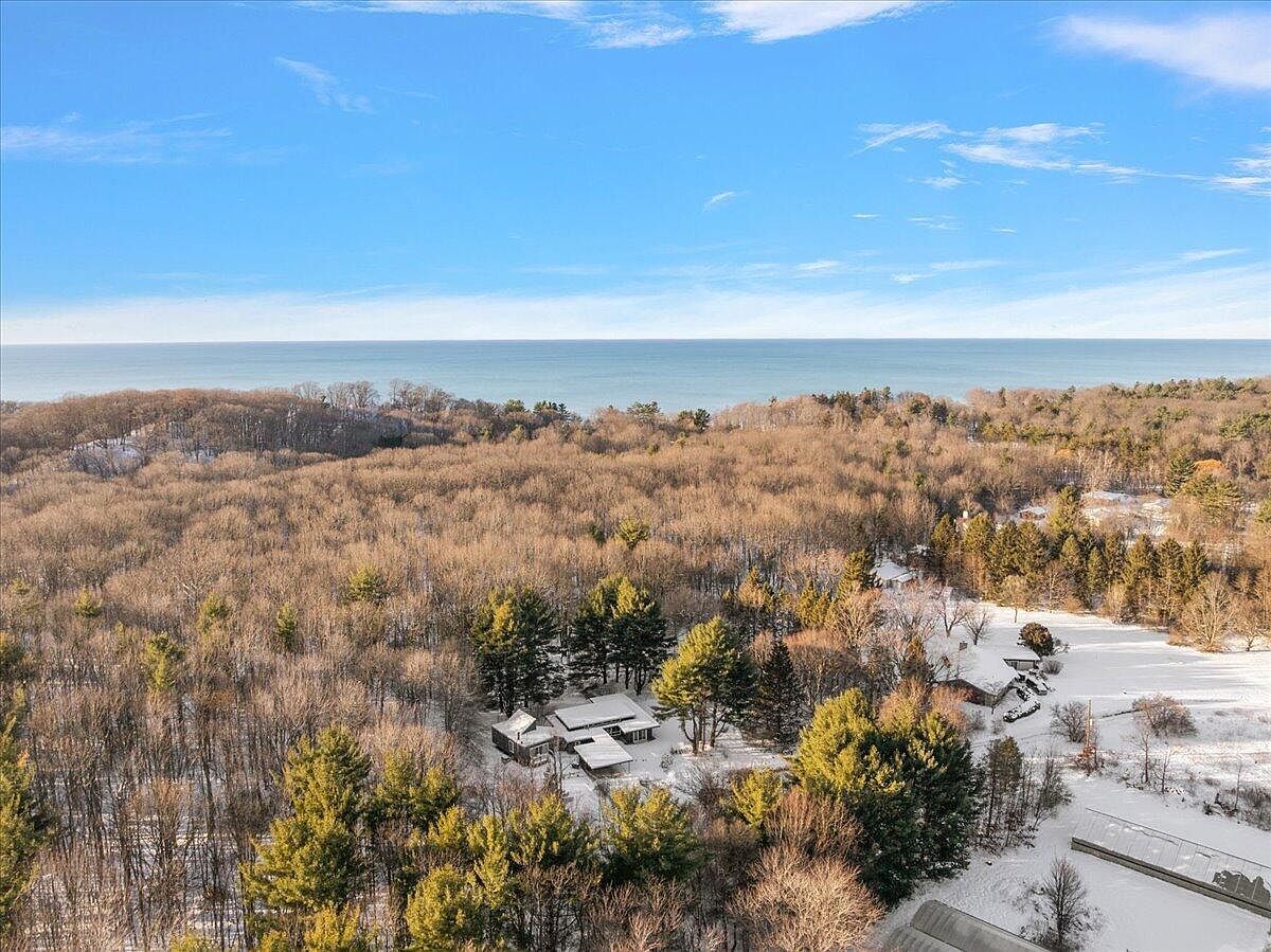 18830 77th St South Haven, MI 49090 - Thumbnail 3