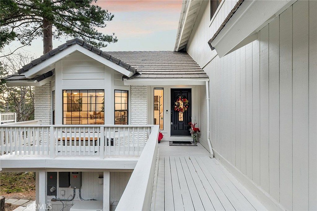 30260 Gremlin Ct Running Springs, CA 92382 - Thumbnail 3