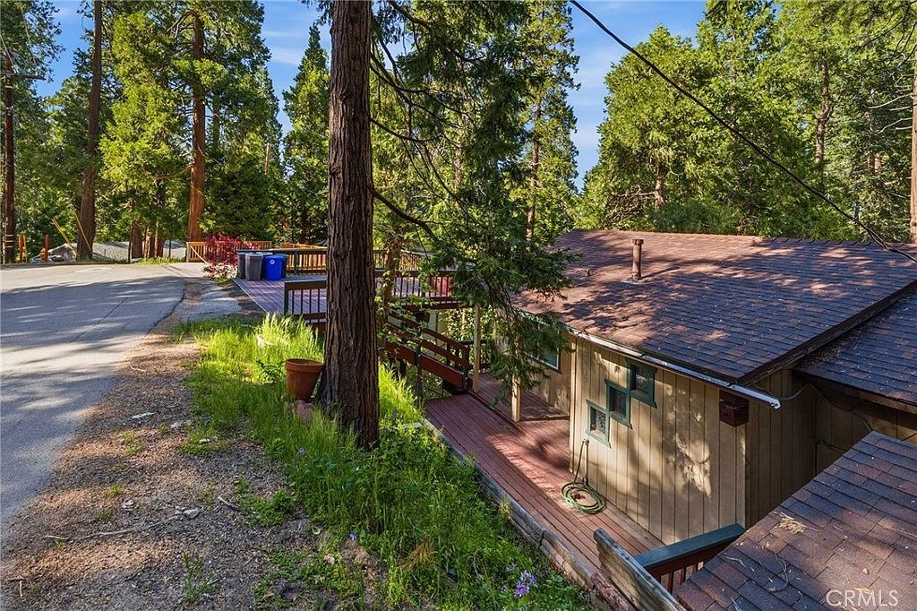 24082 Altdorf Dr Crestline, CA 92325 - Thumbnail 3