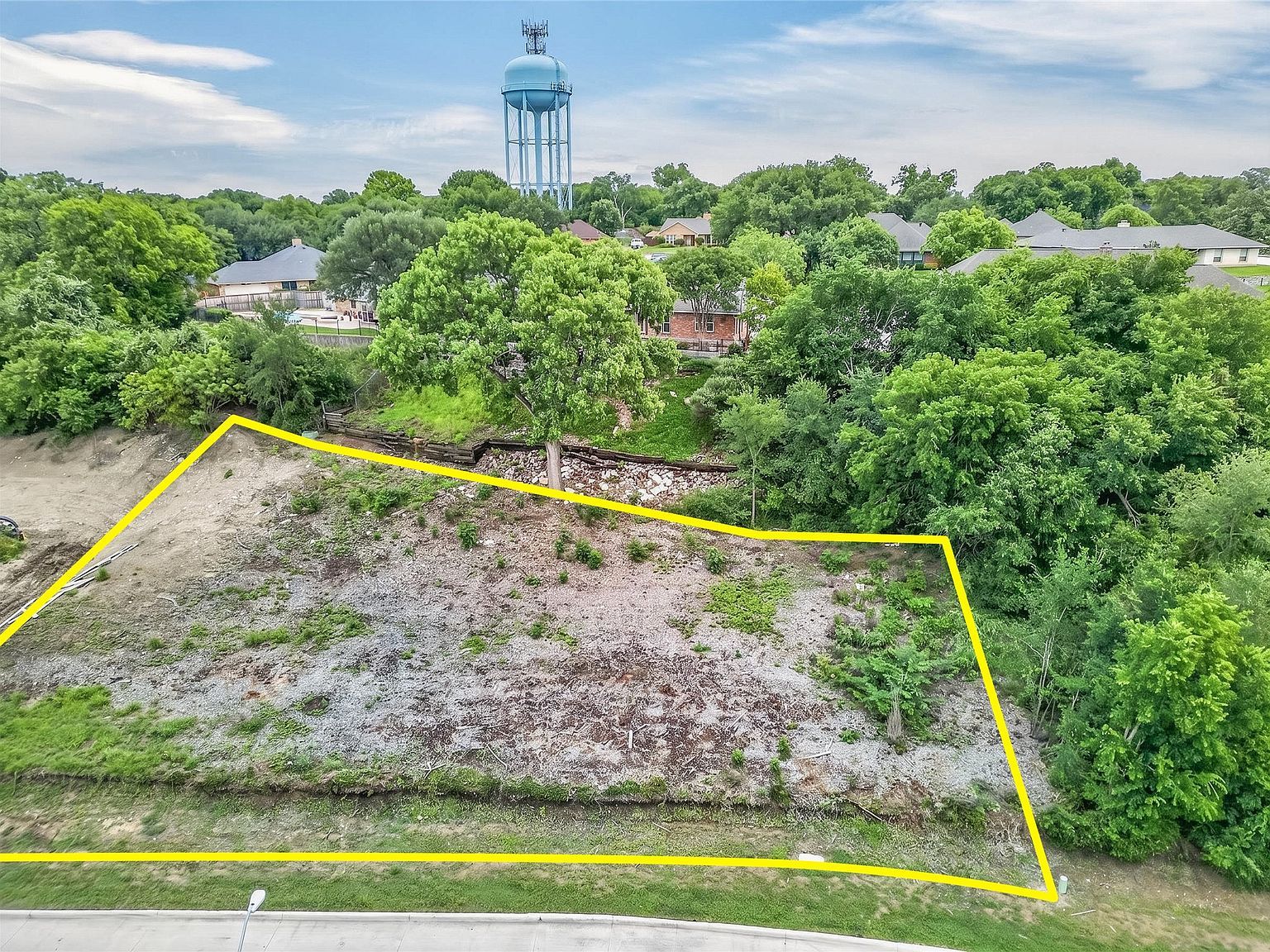 738 Sterling Dr Benbrook, TX 76126 - Thumbnail 3