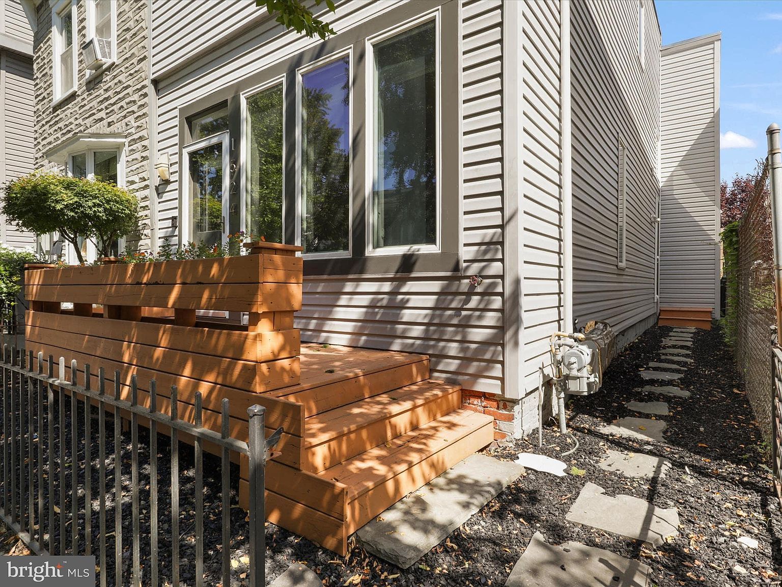 1524 Gales St NE Washington, DC 20002 - Thumbnail 3