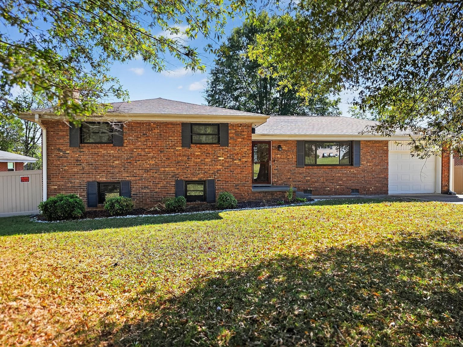 8 Phillips Dr Fort Oglethorpe, GA 30742 - Thumbnail 3