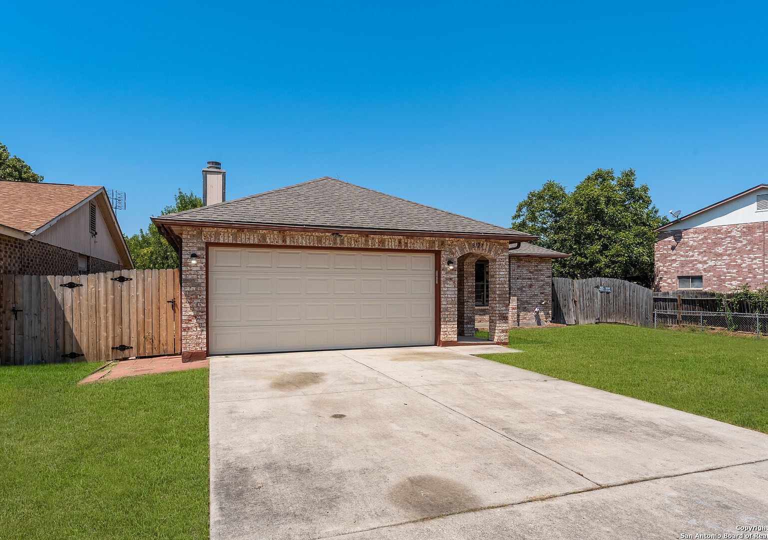 8127 Sunshine Trail Dr San Antonio, TX 78244 - Thumbnail 3