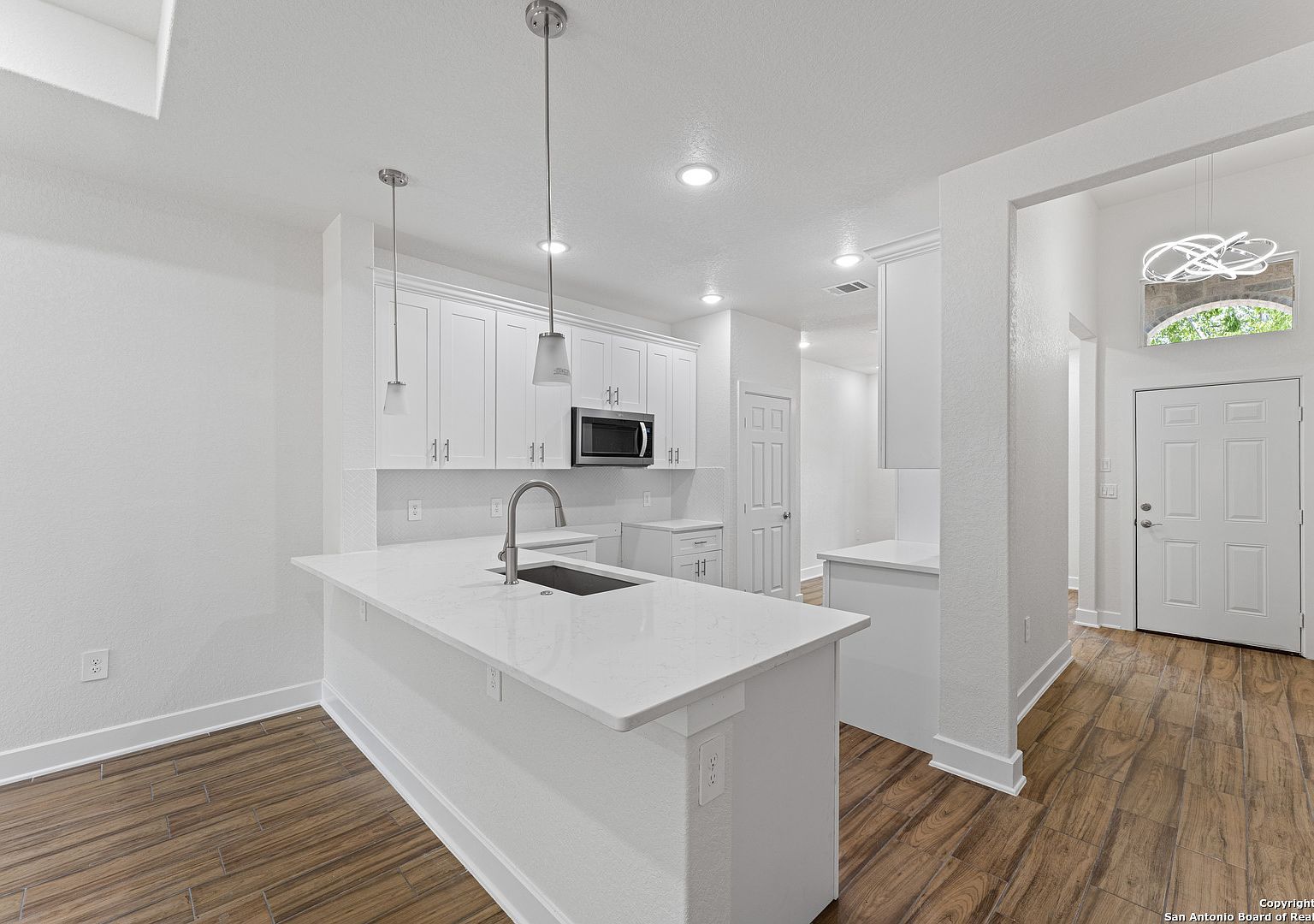 2115 SW 19th St San Antonio, TX 78207 - Thumbnail 3