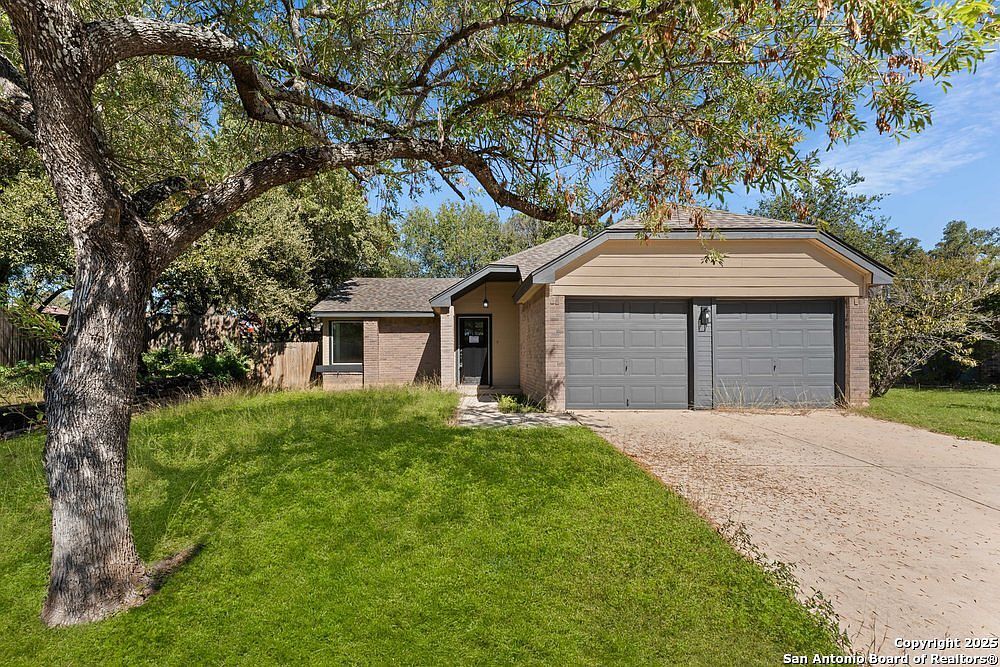 9511 Deerbrook San Antonio, TX 78250 - Thumbnail 3