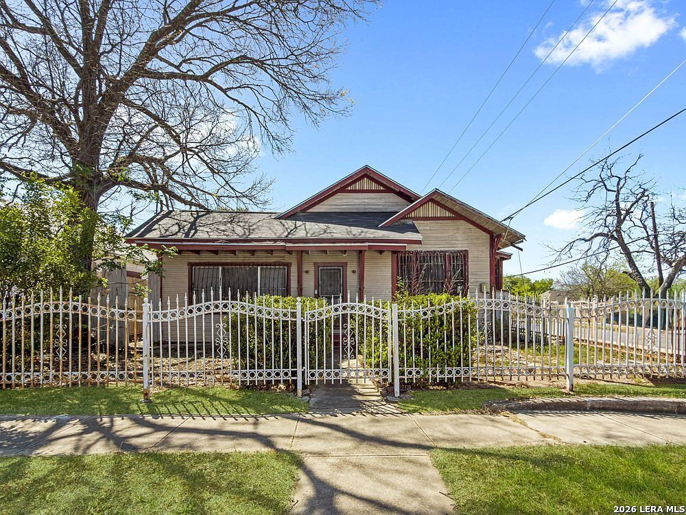 2922 Buena Vista St San Antonio, TX 78207 - Thumbnail 3