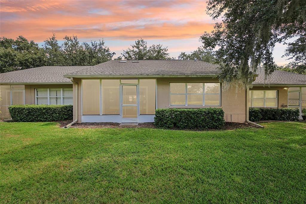 5215 Lochmead Ter Zephyrhills, FL 33541 - Thumbnail 3