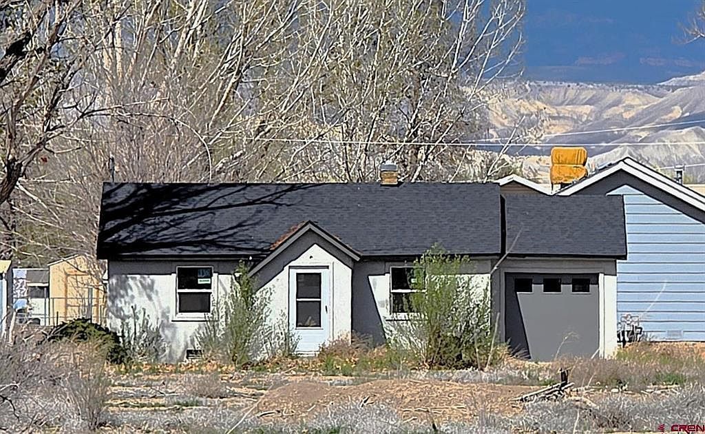 1045 & 1055 E 9th St Delta, CO 81416 - Thumbnail 3