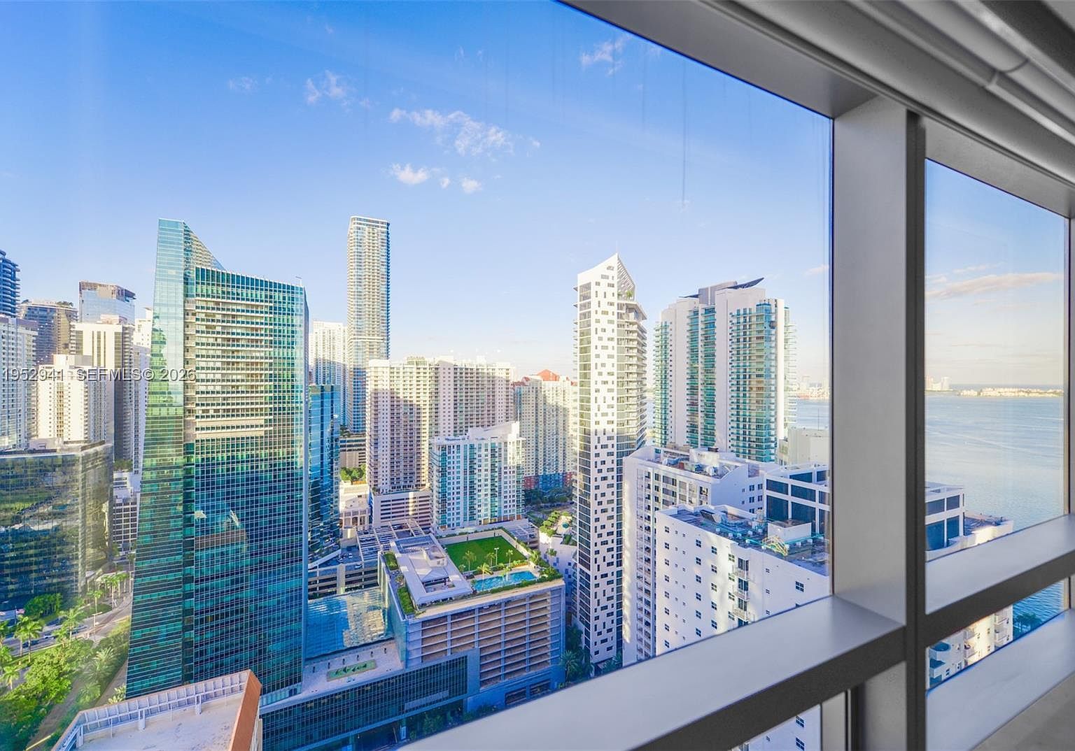 1435 Brickell Ave #3510 Miami, FL 33131 - Thumbnail 3