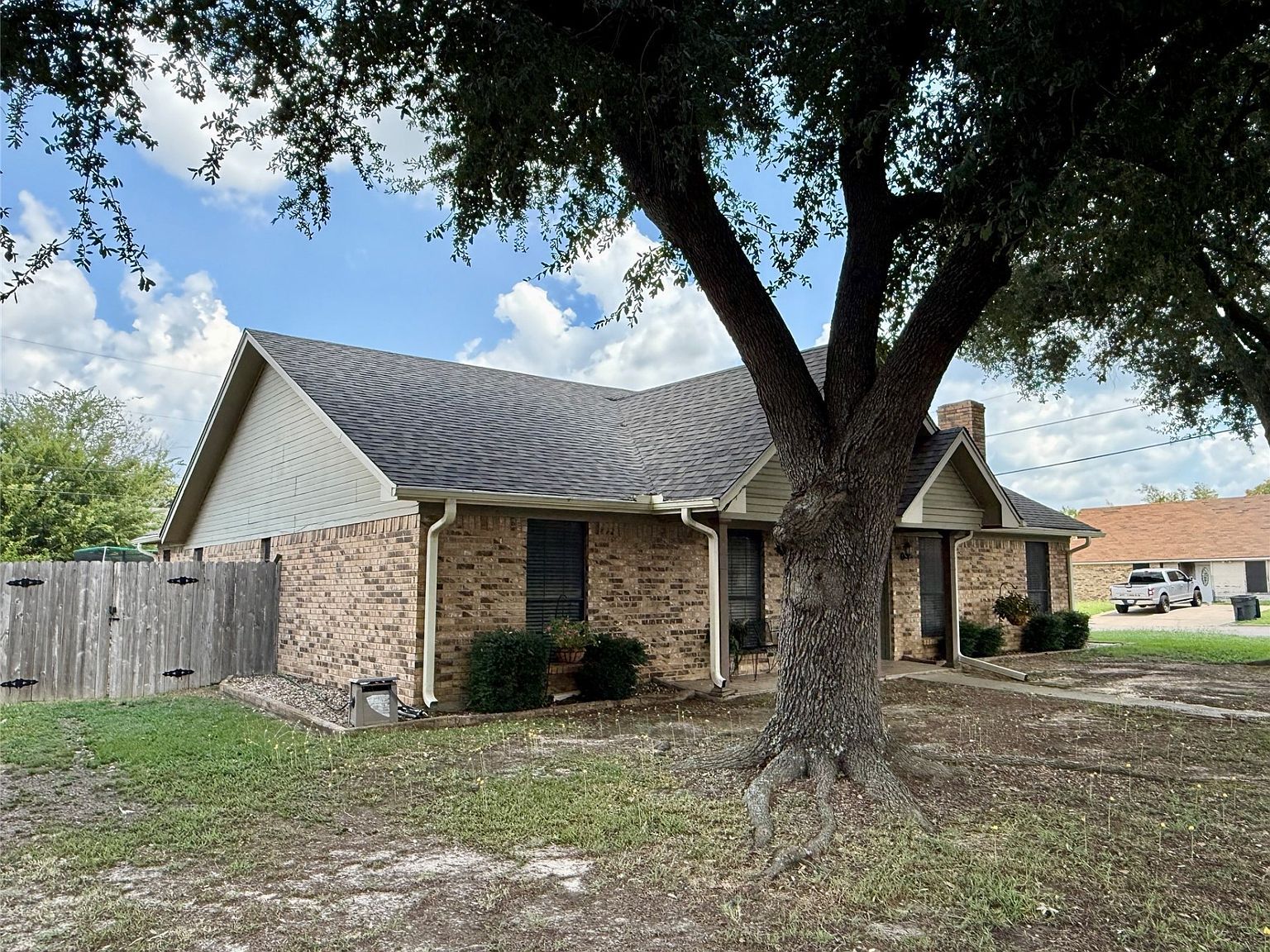 1012 Lincoln Dr Sulphur Springs, TX 75482 - Thumbnail 3