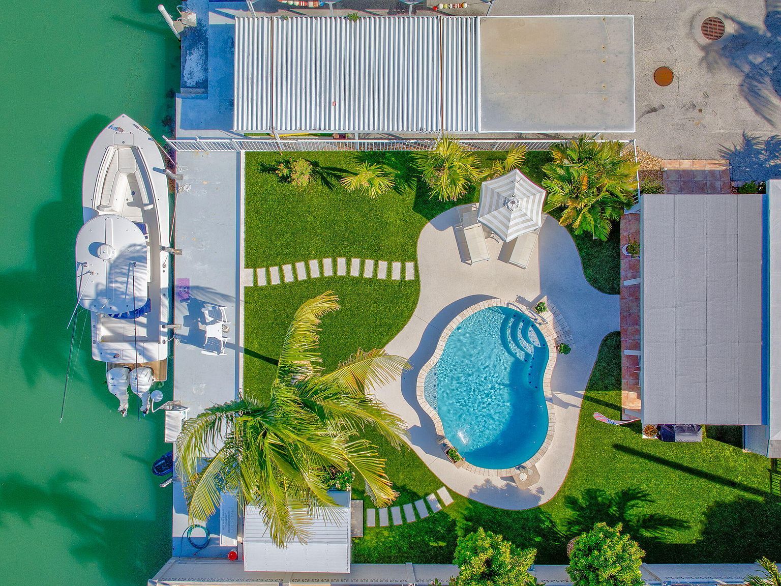 298 116th St Marathon, FL 33050 - Thumbnail 3