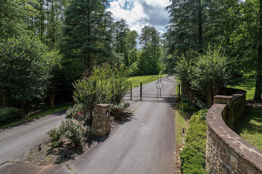 11 Bear Cove At Frst #C Hayesville, NC 28904 - Thumbnail 3