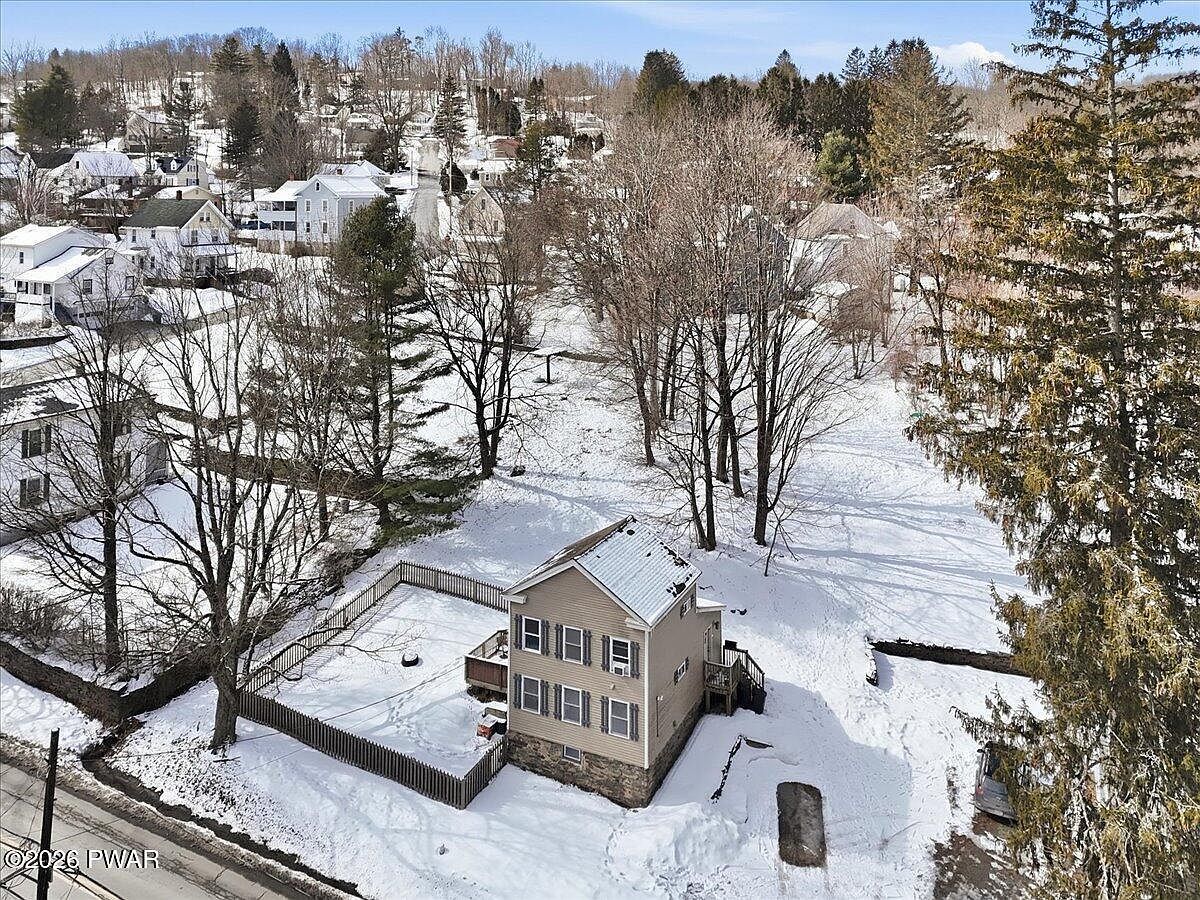 220 Terrace St Honesdale, PA 18431 - Thumbnail 3