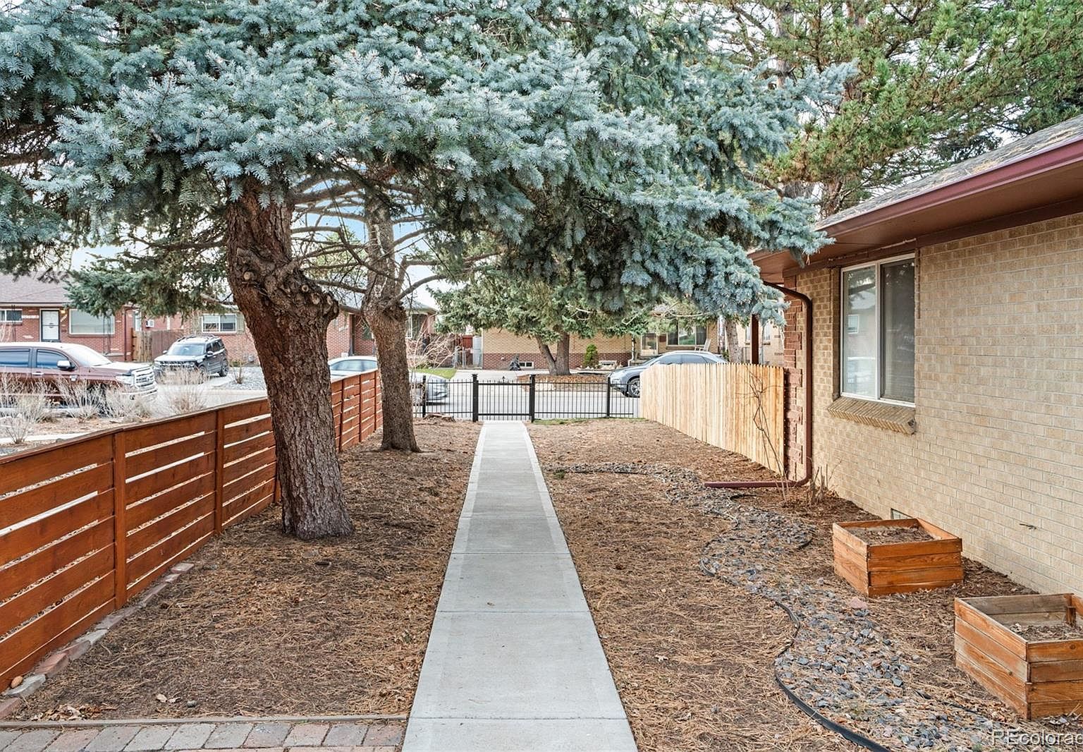 3690 Grape St Denver, CO 80207 - Thumbnail 3