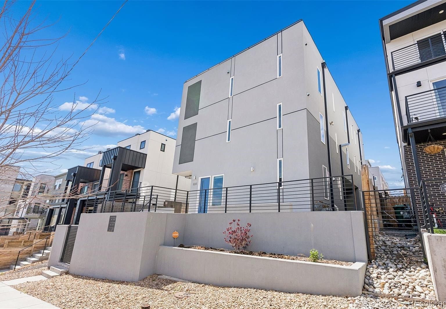 1235 Perry St Denver, CO 80204 - Thumbnail 3