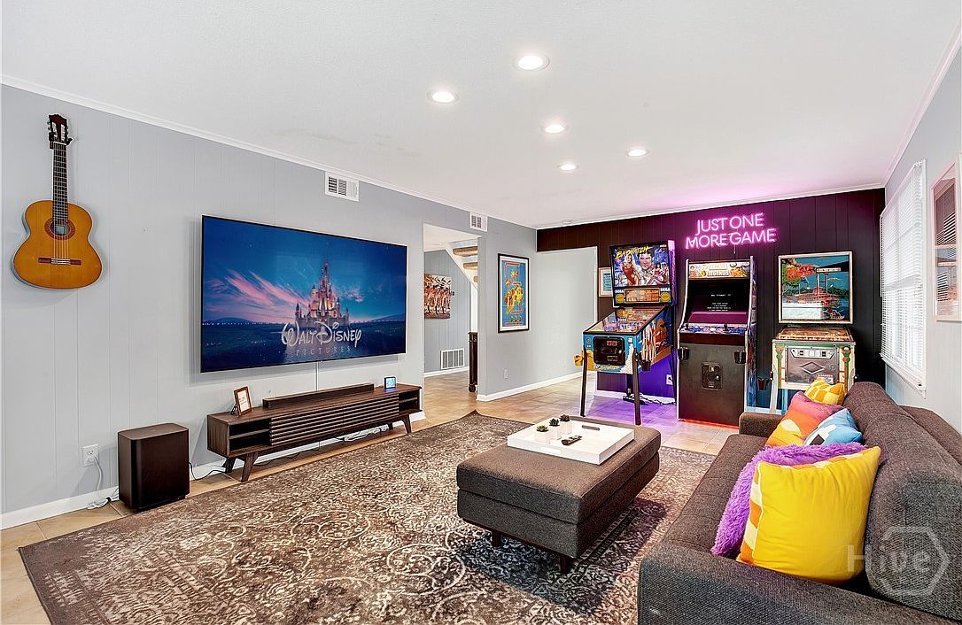 9 10th St Tybee Island, GA 31328 - Thumbnail 3