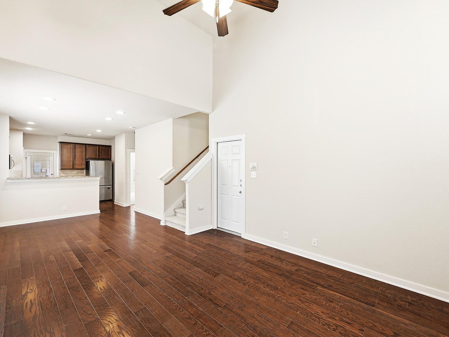 2101 Rivers Edge Way APT 32 Austin, TX 78741 - Thumbnail 3