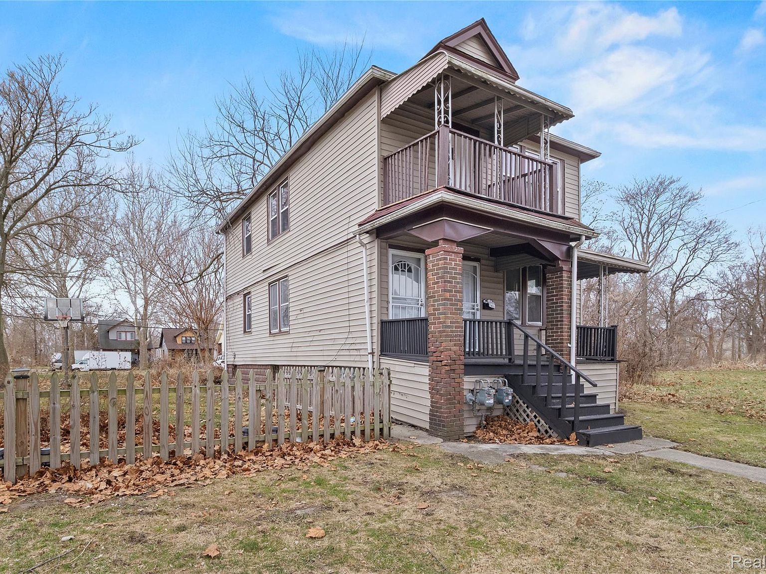 471 Kitchener St Detroit, MI 48215 - Thumbnail 3