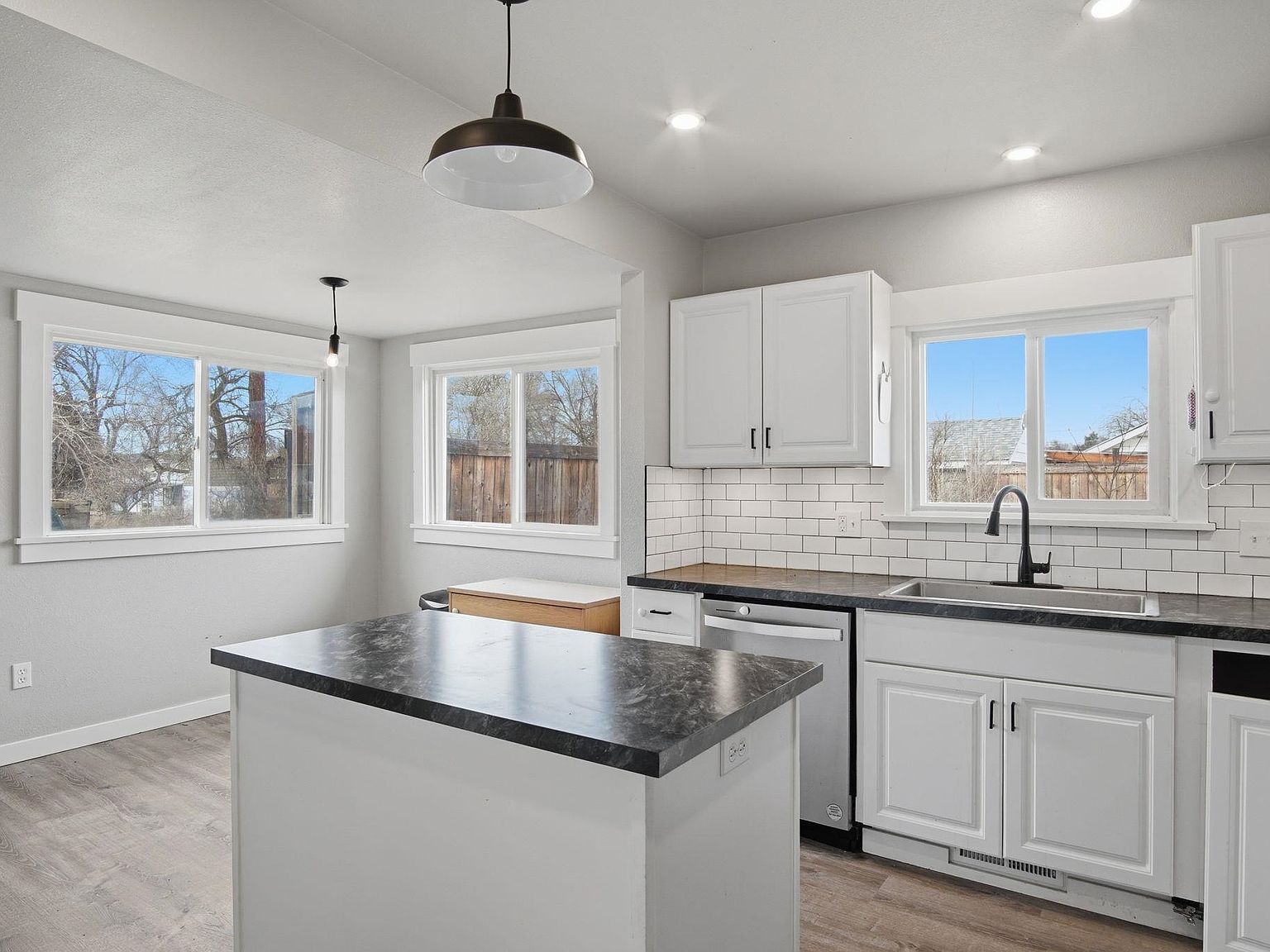 7505 N Regal St Spokane, WA 99217 - Thumbnail 3