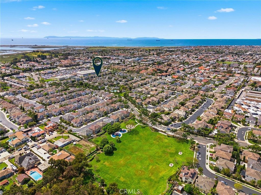 16872 Clovergreen Ln Huntington Beach, CA 92649 - Thumbnail 3