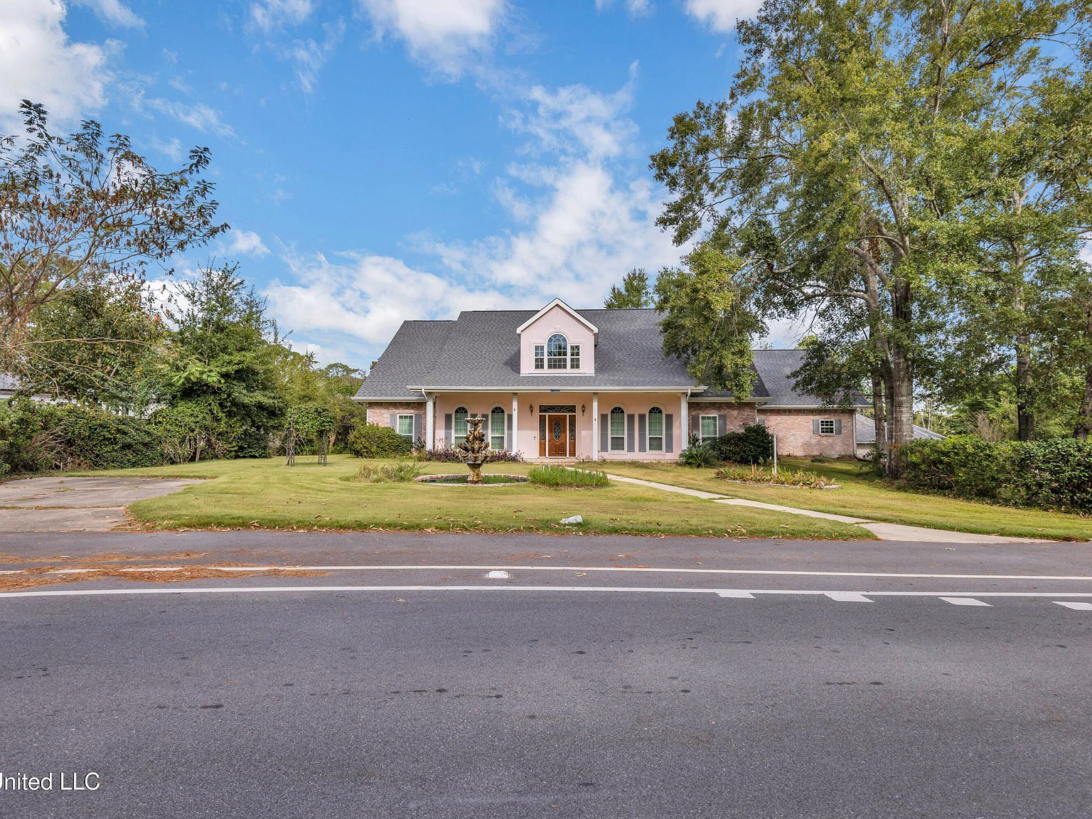 79293 Diamondhead Dr E Diamondhead, MS 39525 - Thumbnail 3