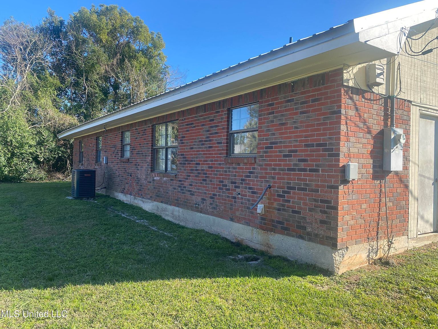 337 Saint George St Bay Saint Louis, MS 39520 - Thumbnail 3