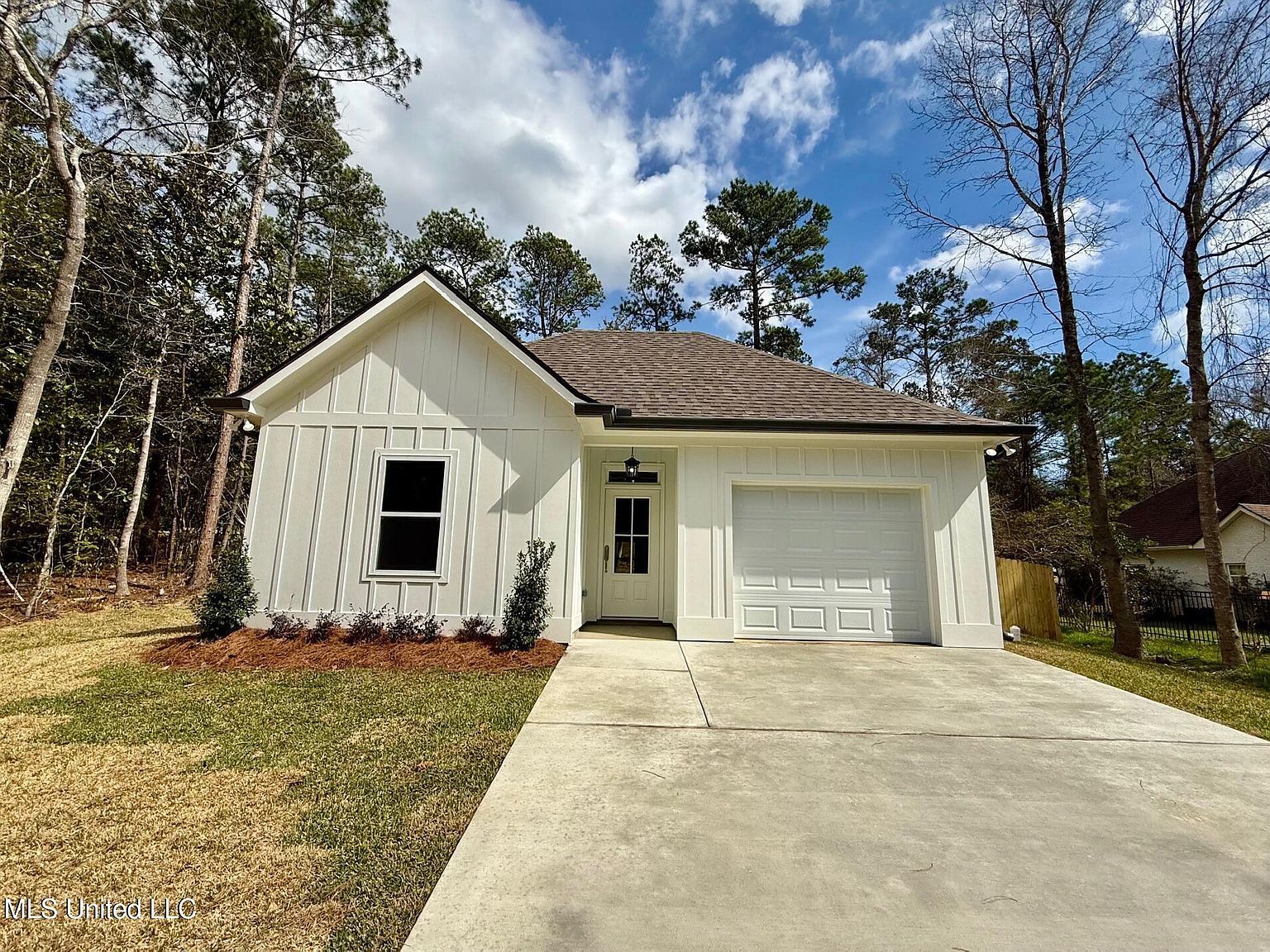 94176 Bayou Dr Diamondhead, MS 39525 - Thumbnail 3