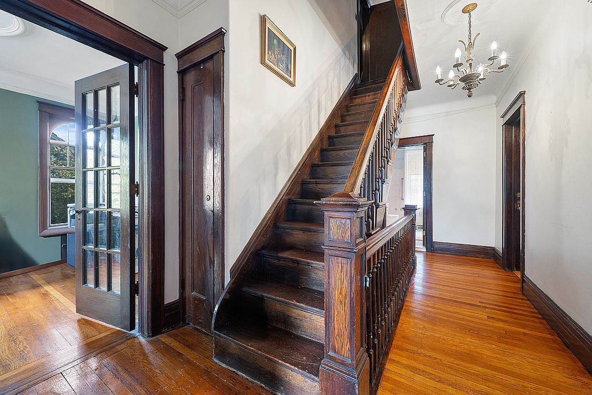 3850 Cannon Pl Bronx, NY 10463 - Thumbnail 3