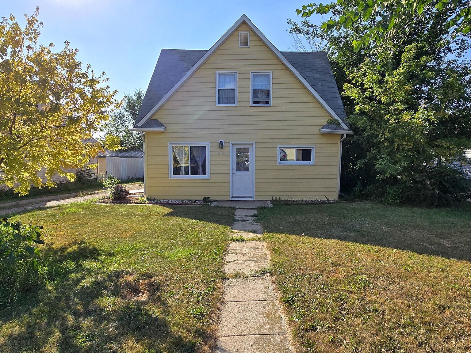 507 2nd Ave NE Kenmare, ND 58746 - Thumbnail 3