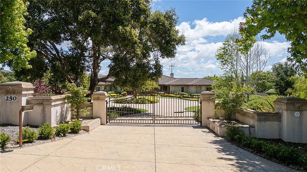 250 Foxen Bluff Ln Arroyo Grande, CA 93420 - Thumbnail 3