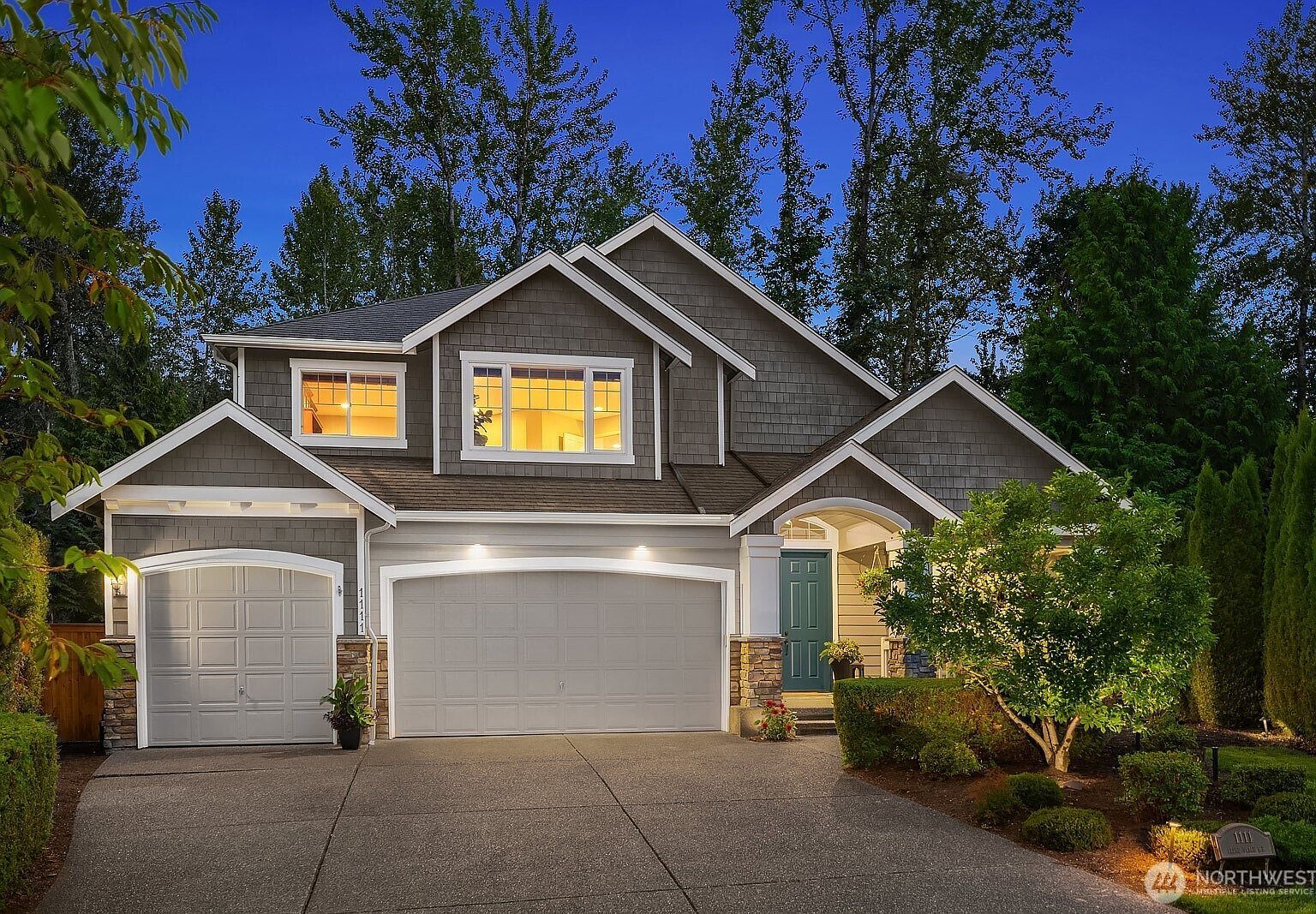 1111 272nd Pl SE Sammamish, WA 98075 - Thumbnail 3