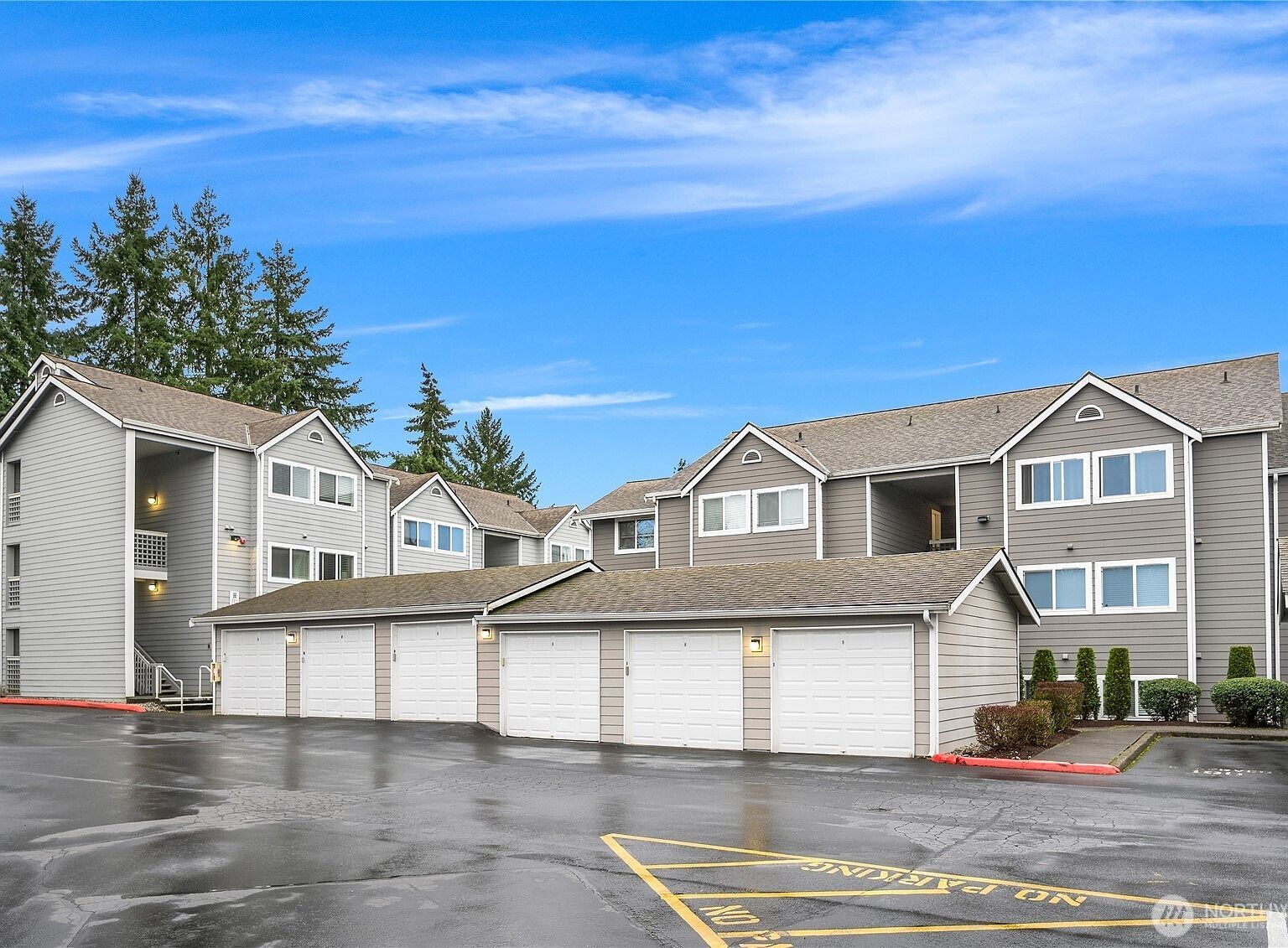 12602 109th Ct NE APT G201 Kirkland, WA 98034 - Thumbnail 3