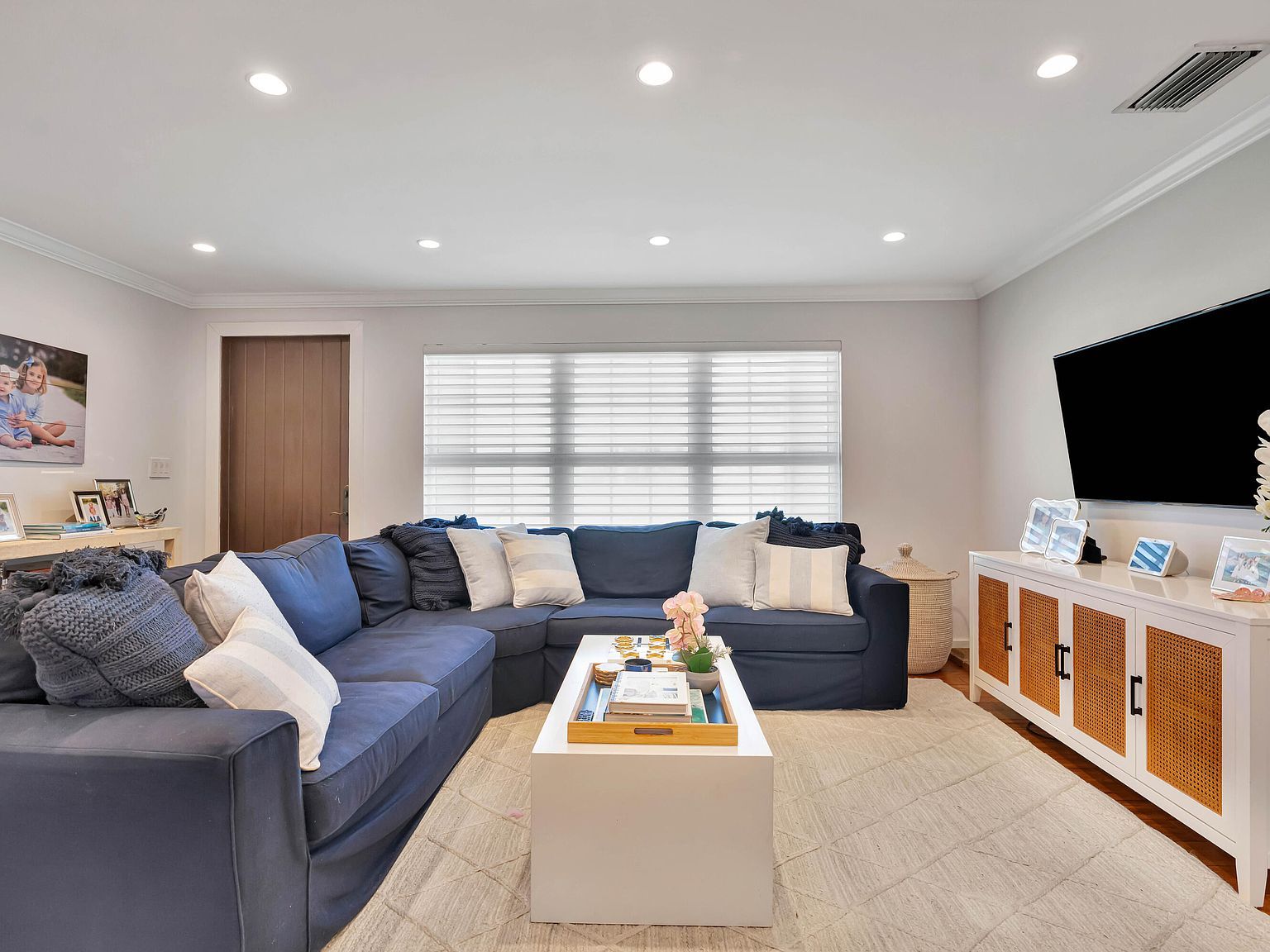 2064 N Suzanne Cir North Palm Beach, FL 33408 - Thumbnail 3